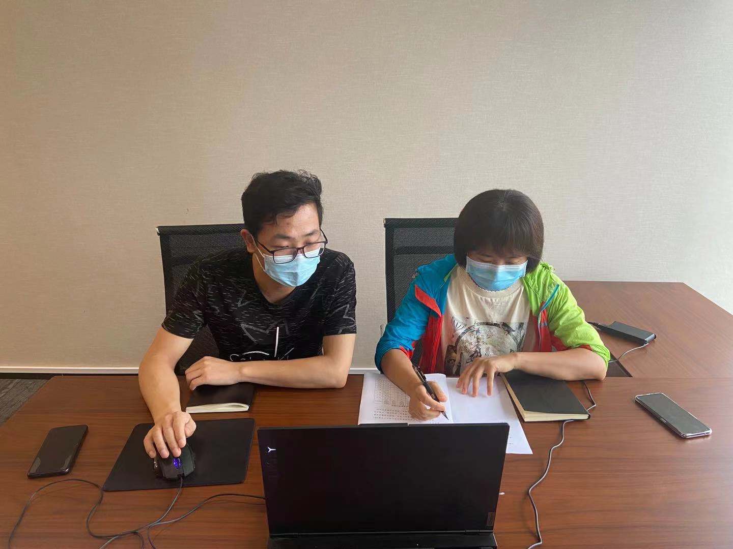 項目部安全生產(chǎn)月1.jpg 項目部安全生產(chǎn)月1.jpg